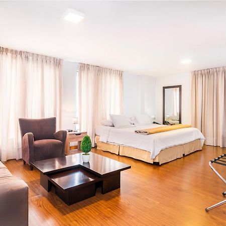 Lloyds Apartasuites Parque 93 Bogota Exterior photo