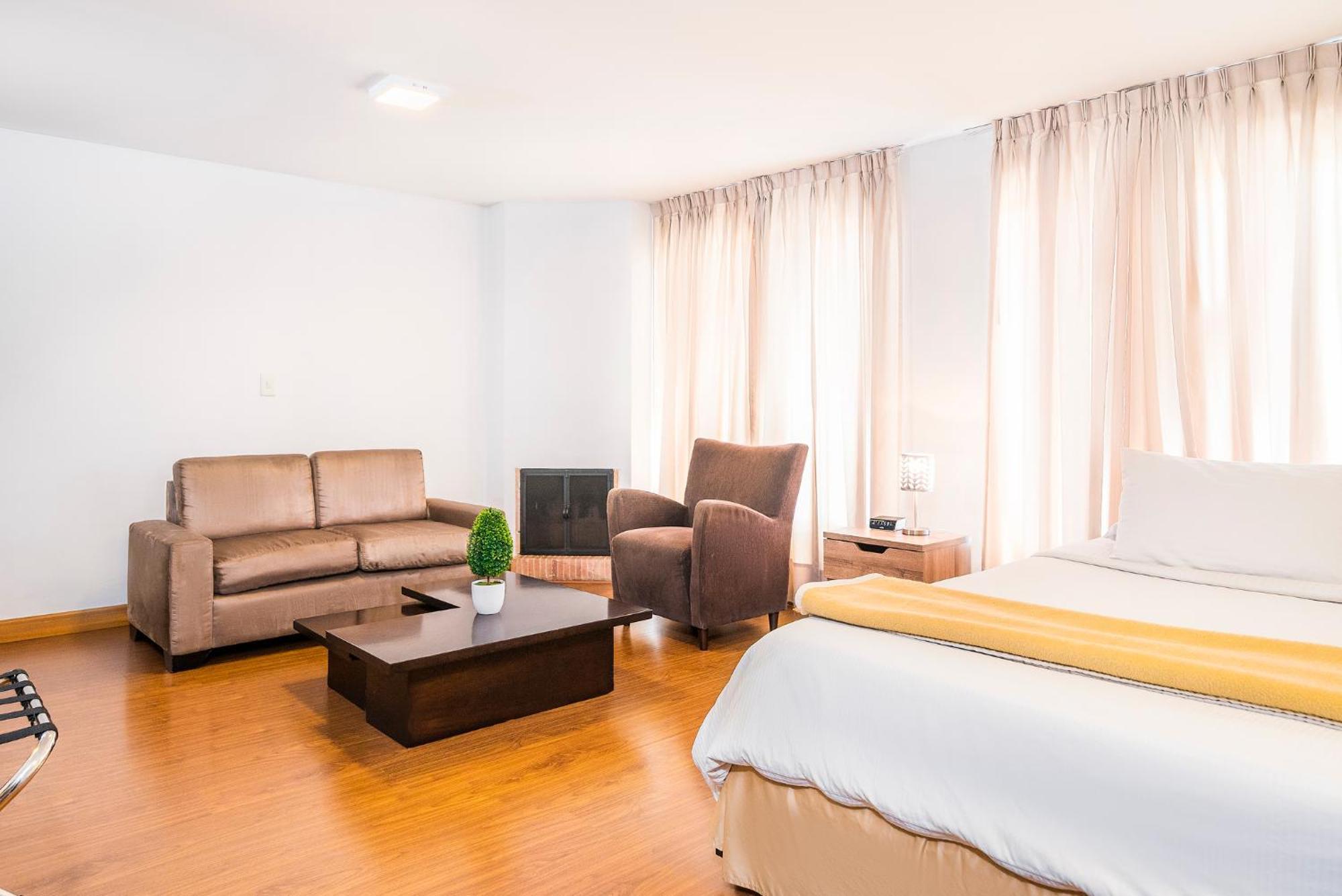 Lloyds Apartasuites Parque 93 Bogota Exterior photo